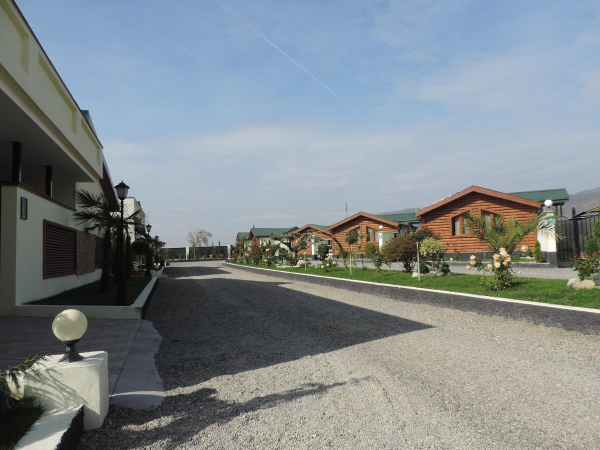 Hotel Emocia Natakhtari Buitenkant foto