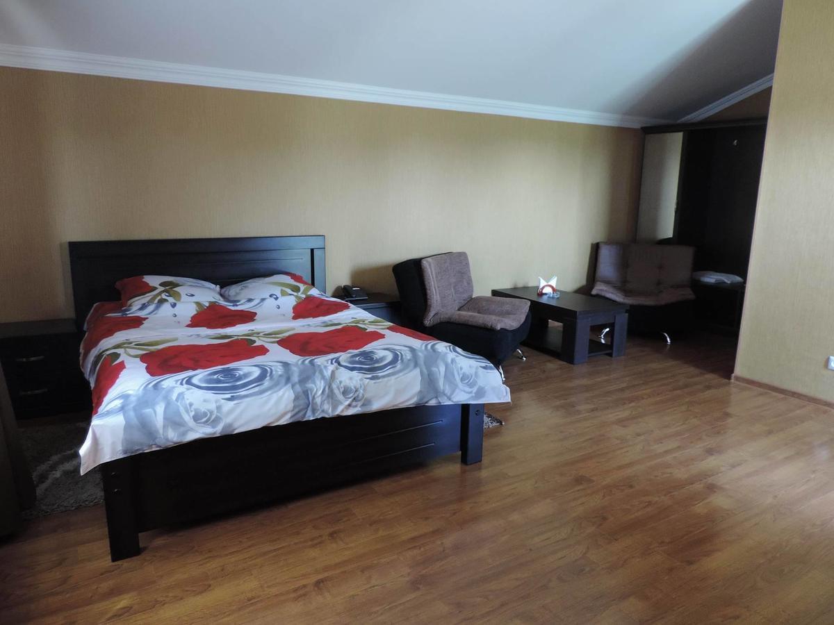 Hotel Emocia Natakhtari Buitenkant foto