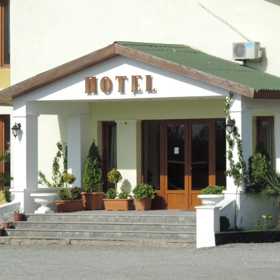 Hotel Emocia Natakhtari Buitenkant foto