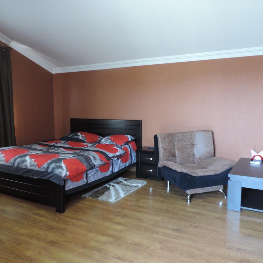Hotel Emocia Natakhtari Buitenkant foto