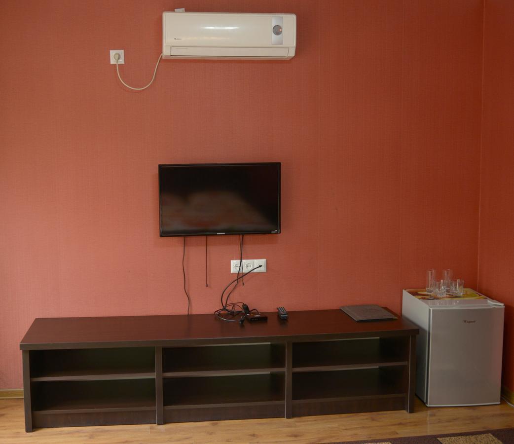 Hotel Emocia Natakhtari Buitenkant foto